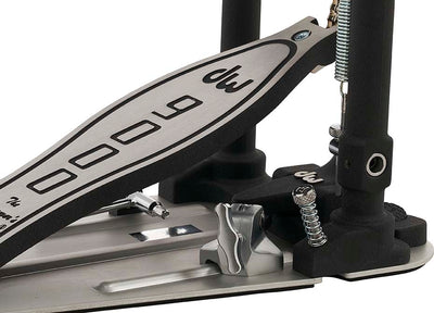 DW Drums 9000 Series XF Extended Footboard Single Bass Drum Pedal with Bag