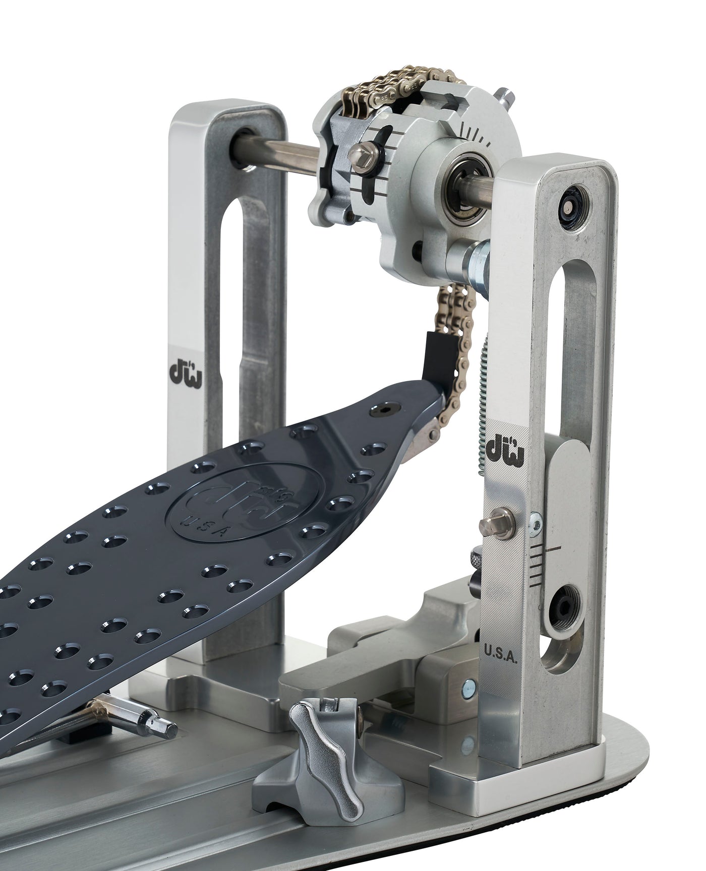 DW Drums MFG Series Machined Chain Drive Single Bass Drum Pedal with Extended Footboard, Polished Aluminum