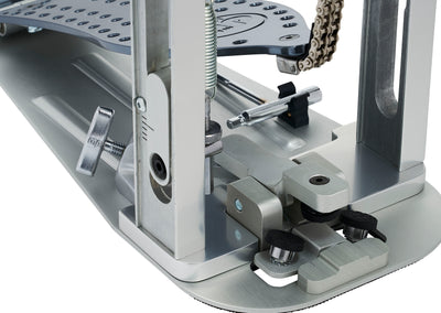 DW Drums MFG Series Machined Chain Drive Single Bass Drum Pedal with Extended Footboard, Polished Aluminum
