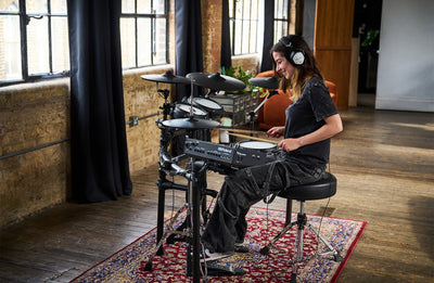 Roland TD513 V-Drums Digital Drum Kit with Hardware & Accessories