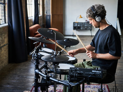 Roland TD513 V-Drums Digital Drum Kit with Hardware & Accessories