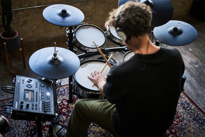 Roland TD516 V-Drums Digital Drum Kit with Hardware & Accessories