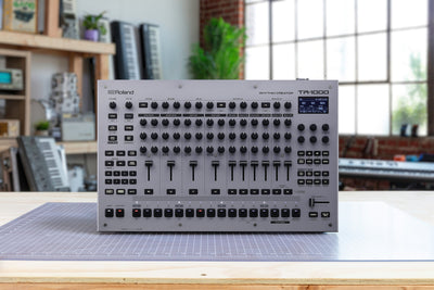 Roland TR-1000 Composer with Sample Playback