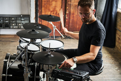 Roland VAD516 V-Drums Acoustic Design Digital Drum Kit with Hardware & Accessories