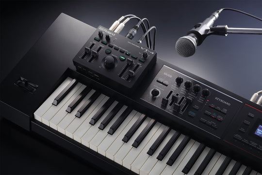 Roland ローランド Voice Transformer VT-4 美品 Amazon.com: Roland VT-4 Vocal Transformer , Black : Musical