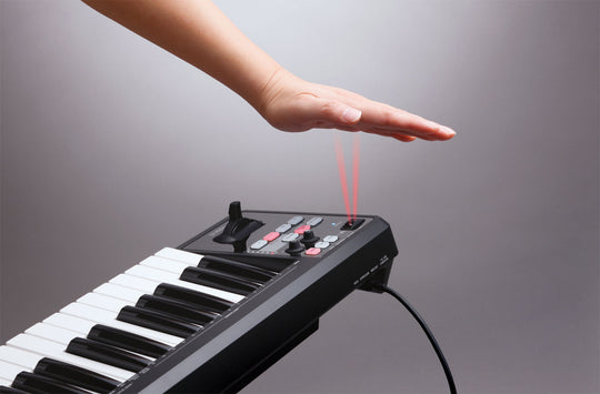 Roland A-49-BK MIDI Controller Keyboard, 49 keys (Black) – Roland