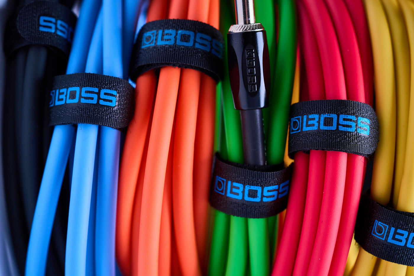 Boss BIC-10A-BK Instrument Cable, 10ft/3m, Angled/Straight 1/4" Jack, Black