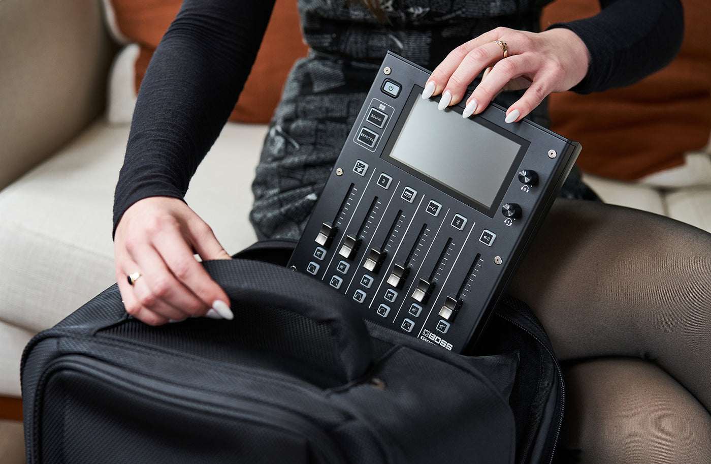 BOSS GCS-5 Gigcaster Audio Mixer